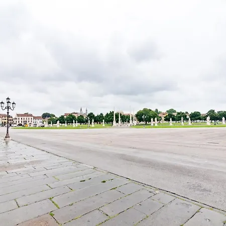 Guesthost - A Pochi Passi Da Prato Della Valle * Padova